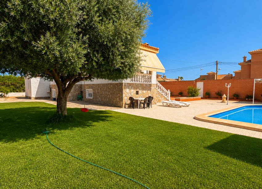 Rynek Wtórny - Willa - Torrevieja - La Siesta