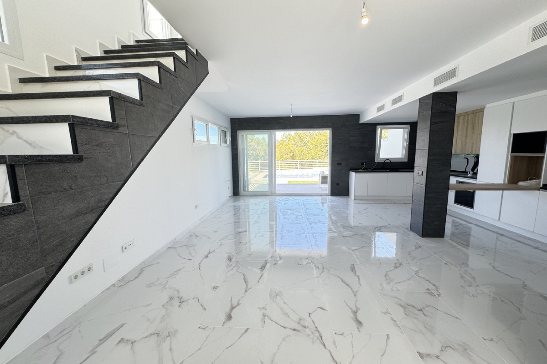 Rynek Wtórny - Willa - Torrevieja - Los Balcones