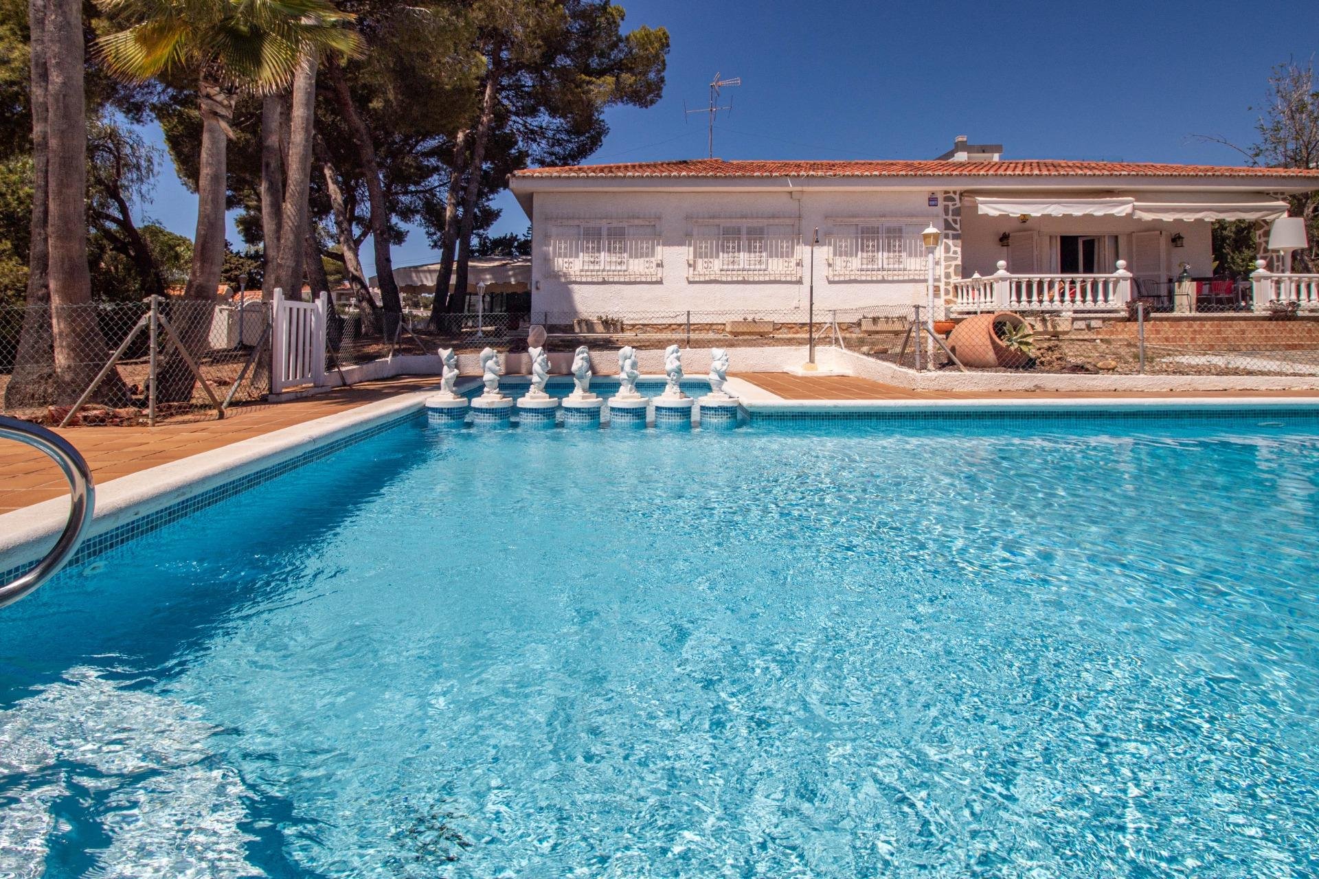 Rynek Wtórny - Willa - Torrevieja - Los balcones