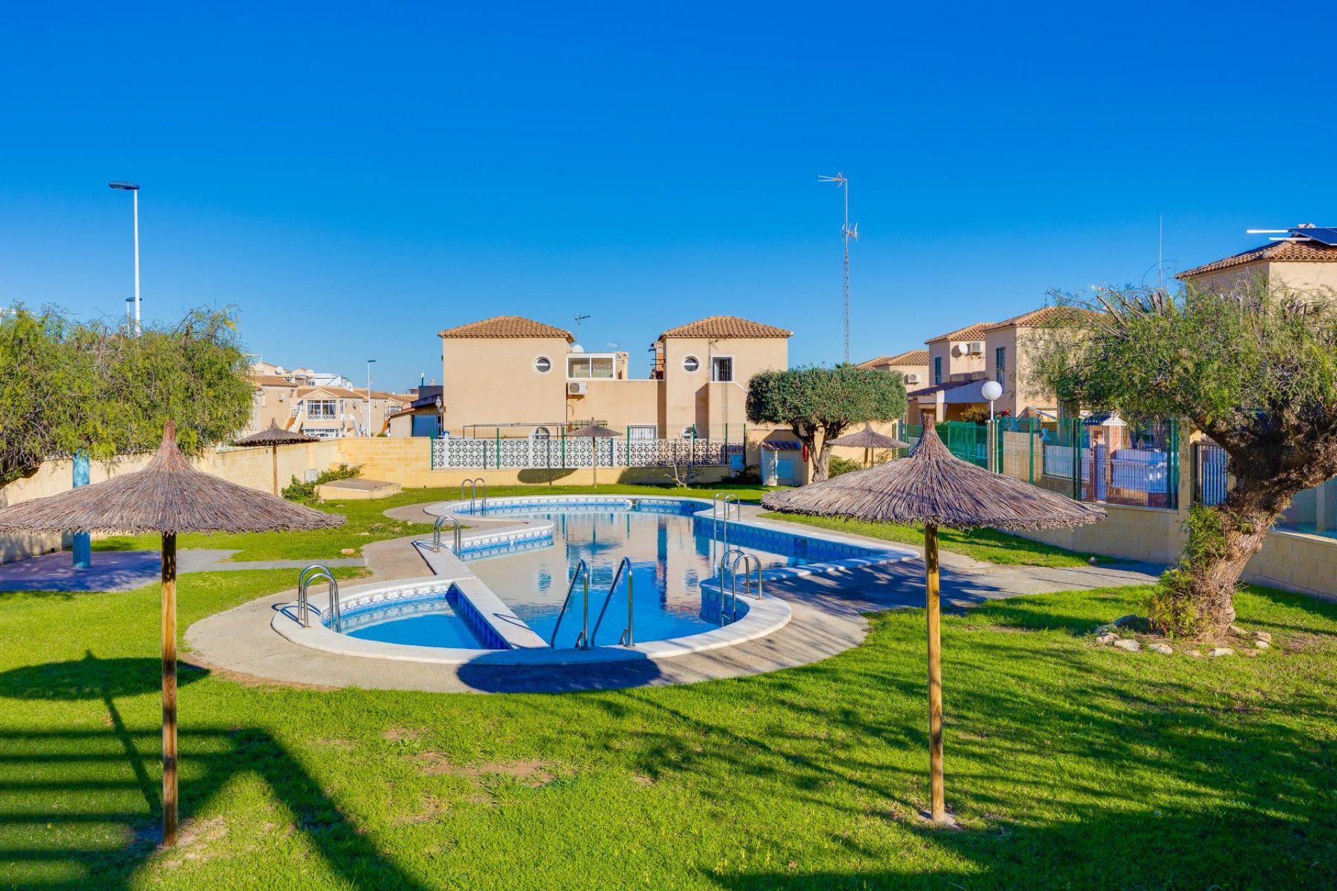 Rynek Wtórny - Willa - Torrevieja - Pueblo - Centro