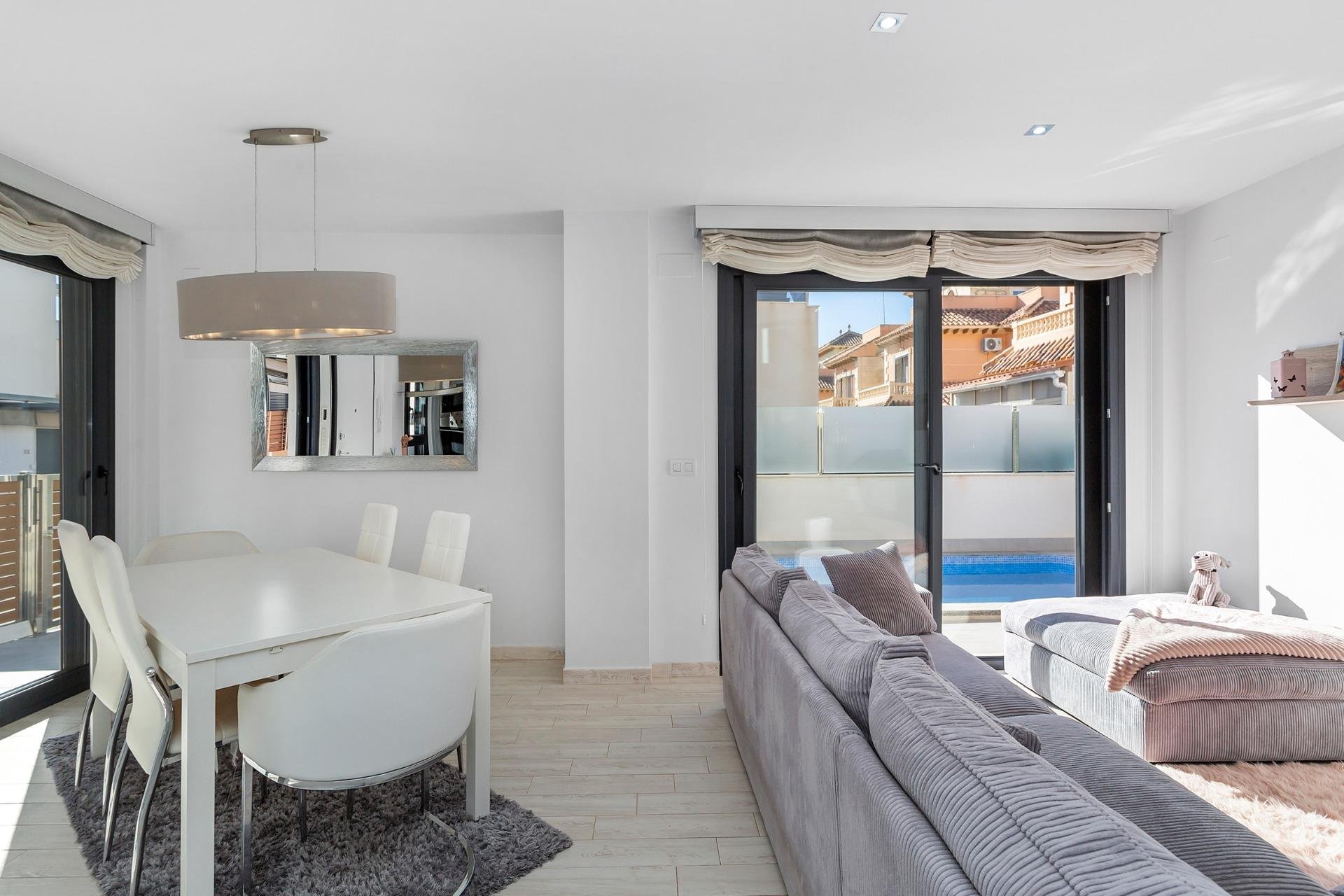 Rynek Wtórny - Willa - Torrevieja - Sector 25