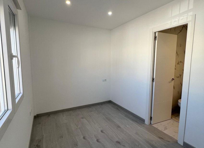 Rynek Wtórny - Willa - Torrevieja - Torreblanca