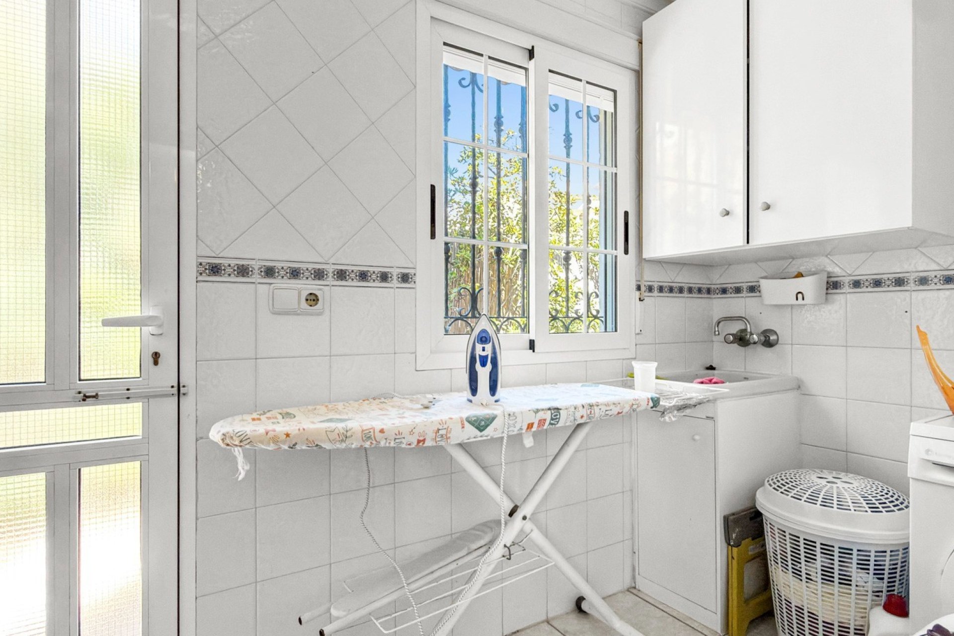 Rynek Wtórny - Willa - Torrevieja - Torrelamata - La Mata