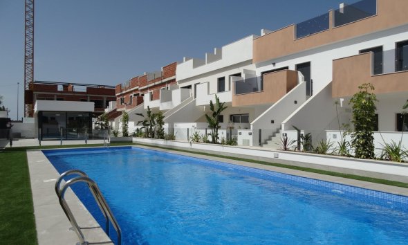 Terraced house / Townhouse - New Build - Pilar de la Horadada - pueblo