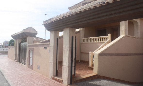 Terraced house / Townhouse - New Build - Torrevieja - Torrevieja