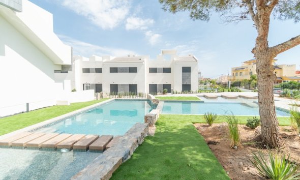 Terraced house / Townhouse - New Build - Torrevieja - Torrevieja