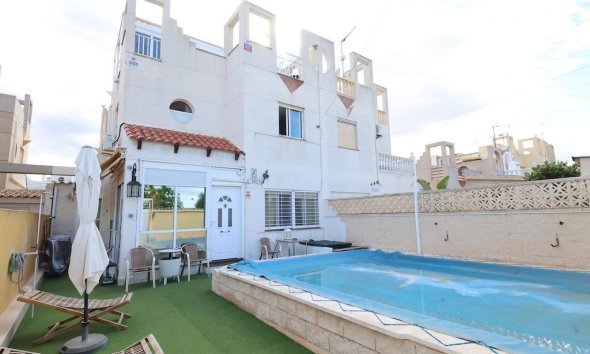 Terraced house / Townhouse - Resale - ﻿Torrevieja (Alicante) - Torretas