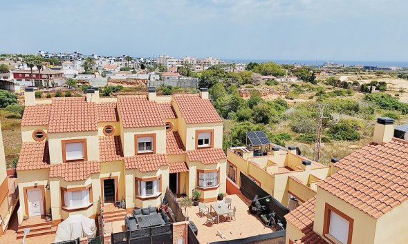 Terraced house / Townhouse - Resale - Orihuela Costa - Cabo Roig