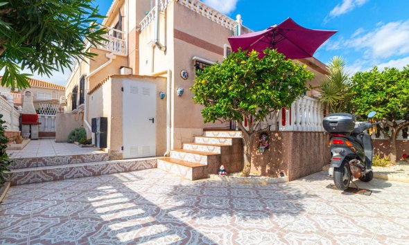 Terraced house / Townhouse - Resale - Orihuela Costa - Cabo Roig