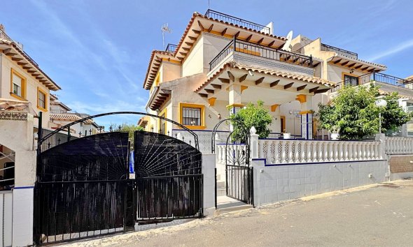 Terraced house / Townhouse - Resale - Orihuela Costa - La Campana