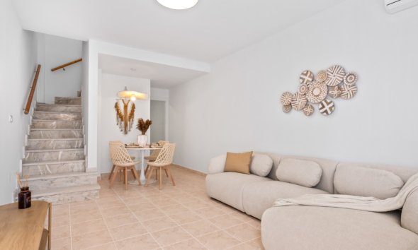 Terraced house / Townhouse - Resale - Orihuela Costa - La Florida