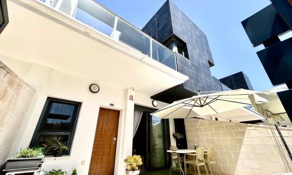 Terraced house / Townhouse - Resale - Orihuela Costa - Los Dolses