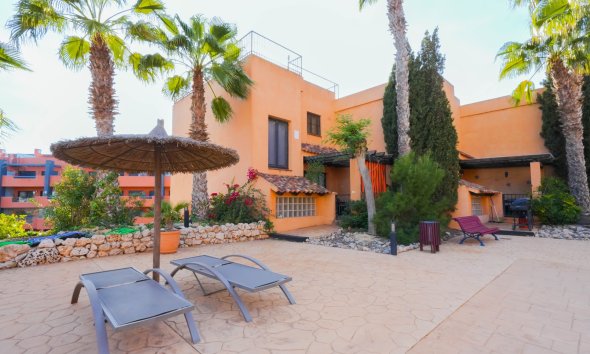 Terraced house / Townhouse - Resale - Orihuela Costa - Villamartín