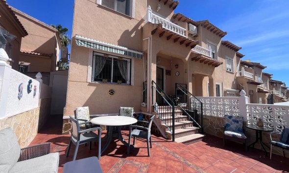 Terraced house / Townhouse - Resale - Orihuela Costa - Villamartín