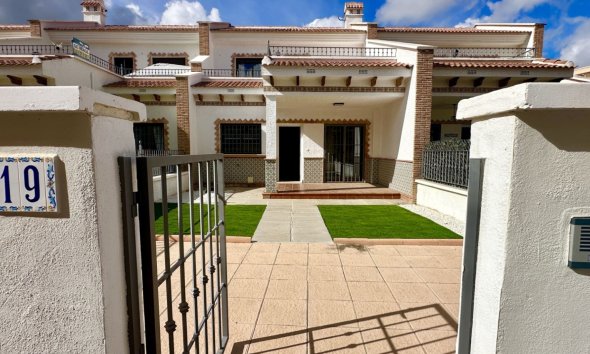 Terraced house / Townhouse - Resale - San Miguel de Salinas - San Miguel de Salinas