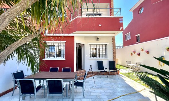 Terraced house / Townhouse - Resale - Torre de la Horadada - Torre de la Horadada