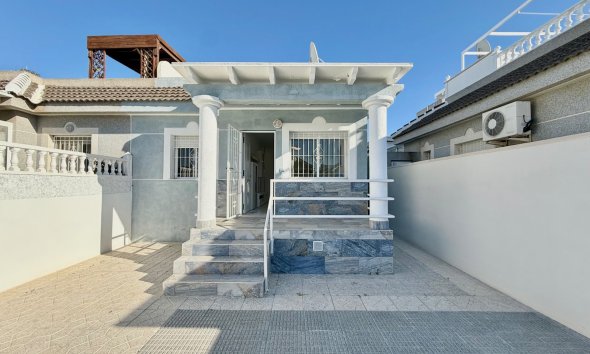 Terraced house / Townhouse - Resale - Torrevieja - El chaparral