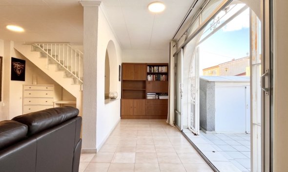Terraced house / Townhouse - Resale - Torrevieja - La Siesta - El Salado -  Torreta