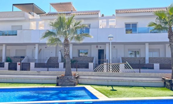 Terraced house / Townhouse - Resale - Torrevieja - MR-14305