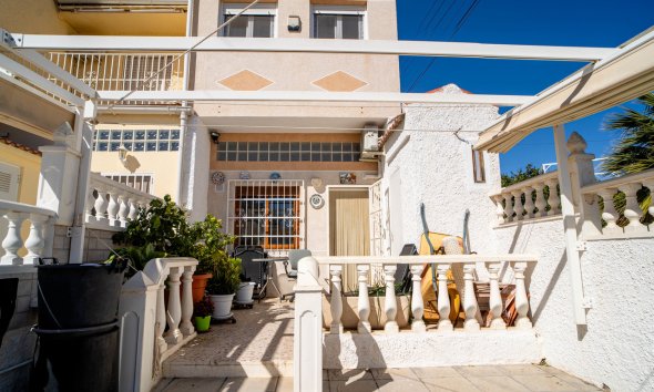 Terraced house / Townhouse - Resale - Torrevieja - Torrevieja