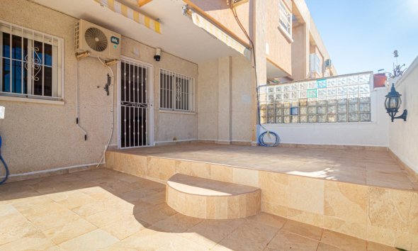 Town House - Resale - Torrevieja - Aguas Nuevas