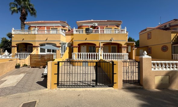 Townhouse / Terraced House - Resale - Orihuela Costa - La Regia