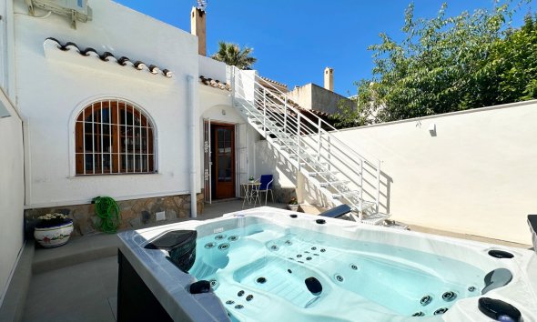 Townhouse / Terraced House - Resale - Orihuela Costa - La Zenia