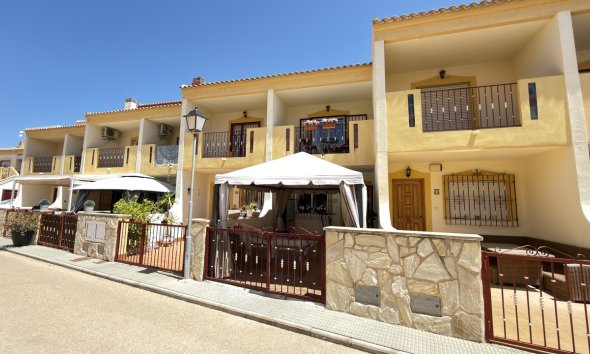 Townhouse / Terraced House - Resale - Orihuela Costa - La Zenia