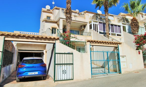 Townhouse / Terraced House - Resale - Orihuela Costa - Villamartín