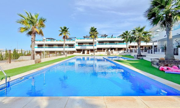 Townhouse / Terraced House - Resale - Torrevieja - Los Balcones