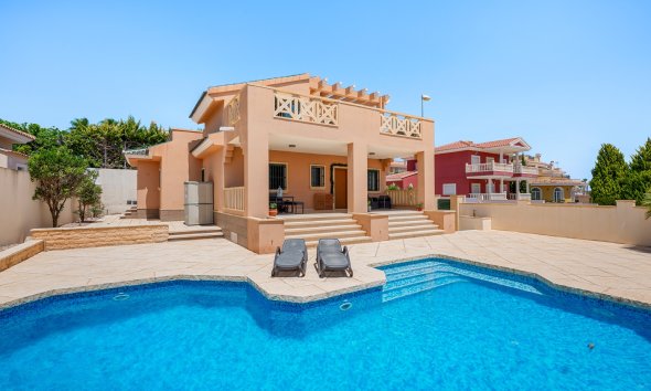 Villa / Casa - Reventa - Ciudad Quesada - Ciudad Quesada