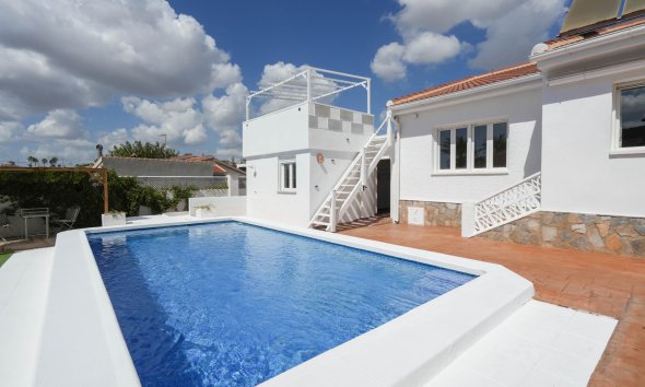 Villa / Casa - Reventa - Ciudad Quesada - Ciudad Quesada