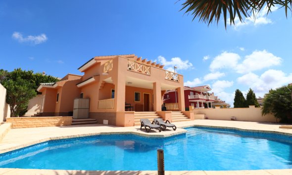 Villa / Casa - Reventa - Ciudad Quesada - La Fiesta