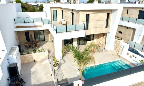 Villa / Casa - Reventa - Dolores - Dolores