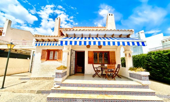 Villa / Casa - Reventa - Orihuela Costa - La Zenia