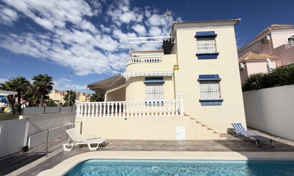 Villa / Casa - Reventa - Orihuela Costa - Villamartín