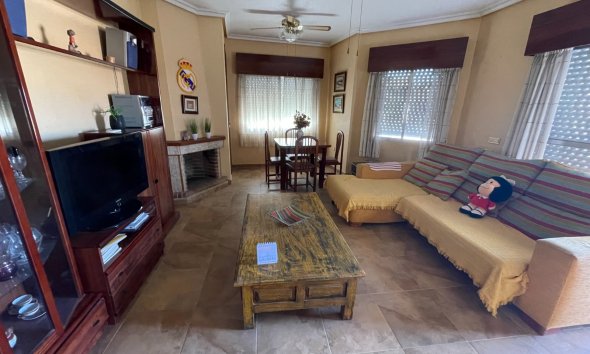 Villa / Casa - Reventa - San Miguel de Salinas - Pueblo