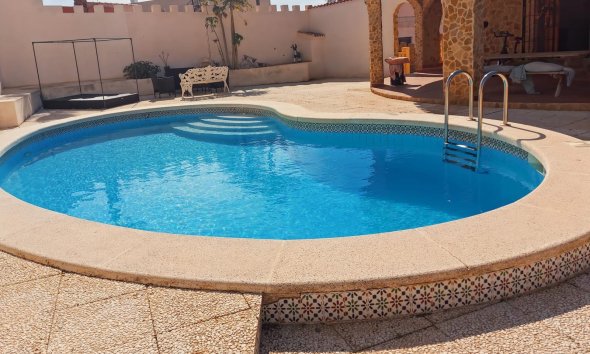 Villa / Casa - Reventa - Torrevieja - Torrevieja