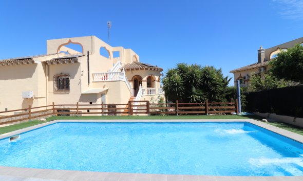 Villa / House - Resale - Algorfa - Lomas De La Juliana