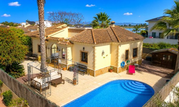 Villa / House - Resale - Formentera del Segura - Fincas de La Vega