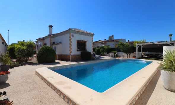 Villa / House - Resale - Formentera del Segura - Fincas de La Vega