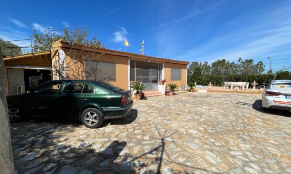 Villa / House - Resale - Guardamar del Segura - Valencian Community