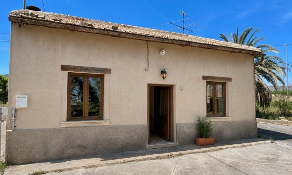 Villa / House - Resale - La Romana - Villas de la Romana