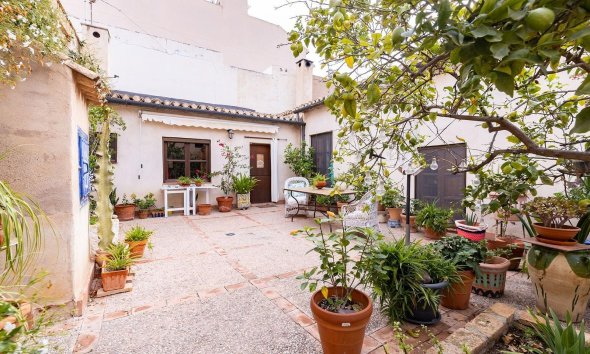 Villa / House - Resale - Los Martinez Del Puerto - Los Martínez del Puerto