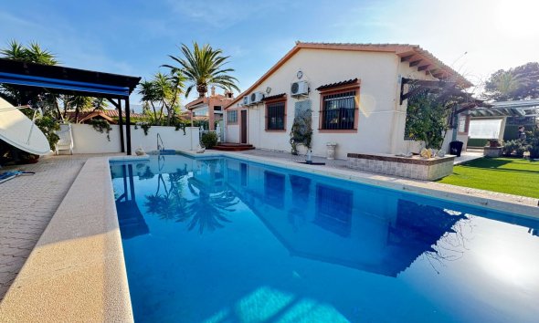 Villa / House - Resale - Orihuela Costa - Cabo Roig