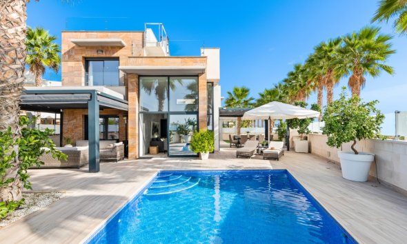 Villa / House - Resale - Orihuela Costa - Cabo Roig