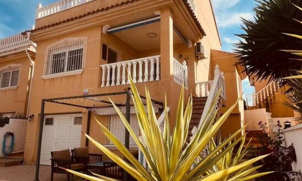 Villa / House - Resale - Orihuela Costa - Costa blanca