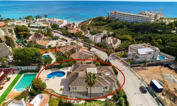 Villa / House - Resale - Orihuela Costa - Dehesa de campoamor