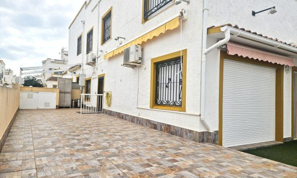Villa / House - Resale - Orihuela Costa - Dream Hills