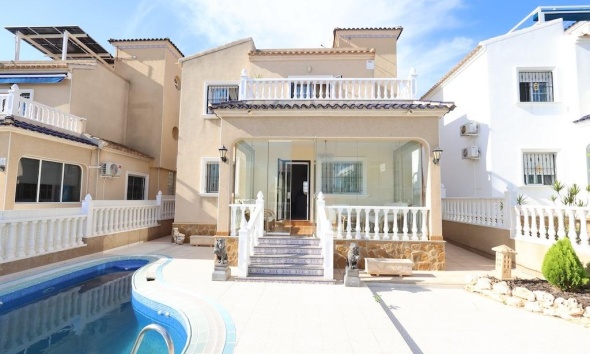 Villa / House - Resale - Orihuela Costa - Las Filipinas